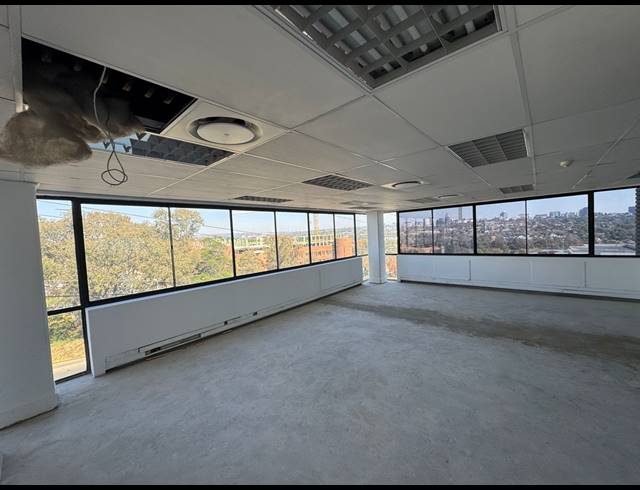 444M² SHOWROOM TO LET IN KRAMERVILLE